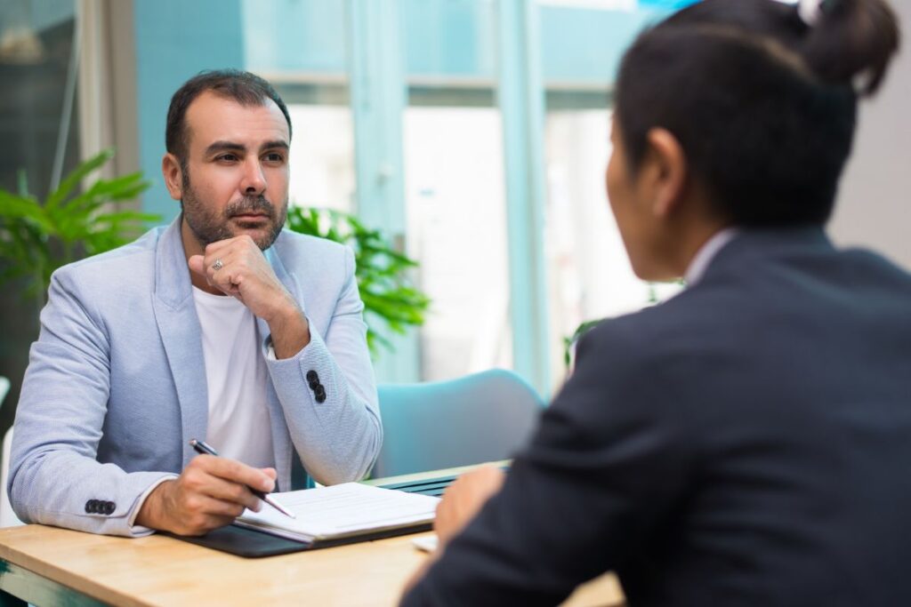 Collègue faux gentil 